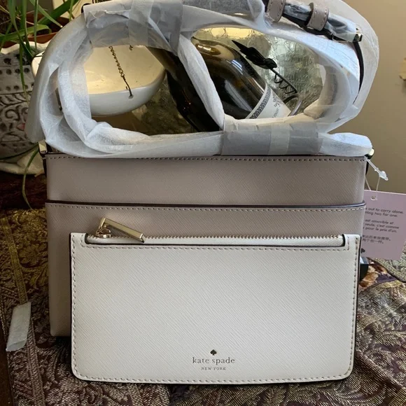 SOLD⛔️Authentic Kate Spade Saffiano leather top zip Crosby w large card holder - Picture 5 of 15